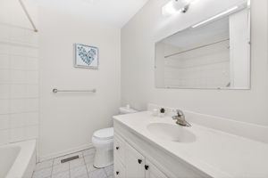 22 Lormar Dr, Etobicoke, ON M9B 4V6, Canada Photo 10