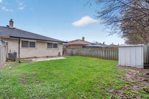22 Lormar Dr, Etobicoke, ON M9B 4V6, Canada Photo 33