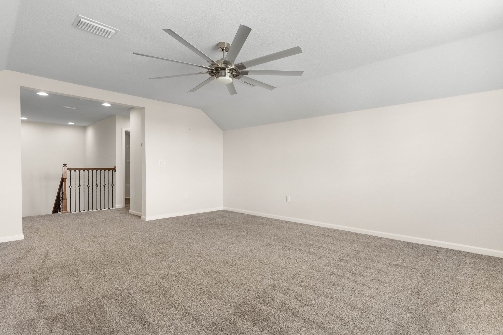 Upstairs Bonus Room