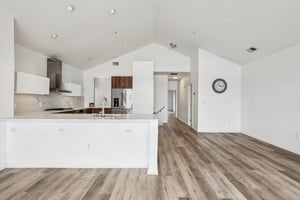 Lydia Dr-S1309-018.jpg
