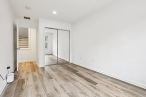Lydia Dr-S1309-042.jpg
