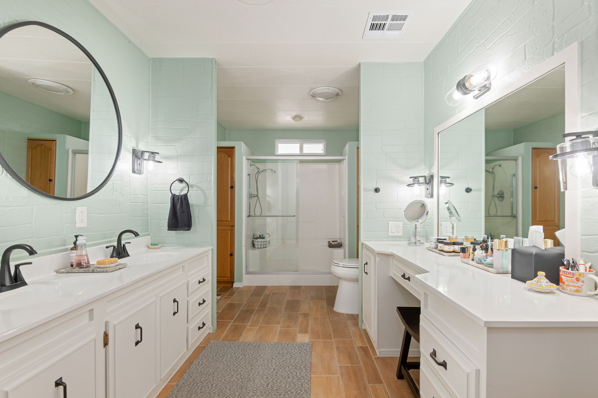 20-Primary Bathroom