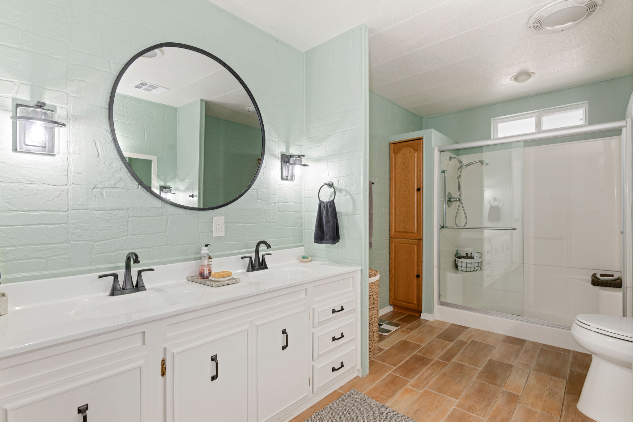 21-Primary Bathroom