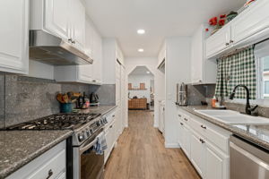 13-Kitchen