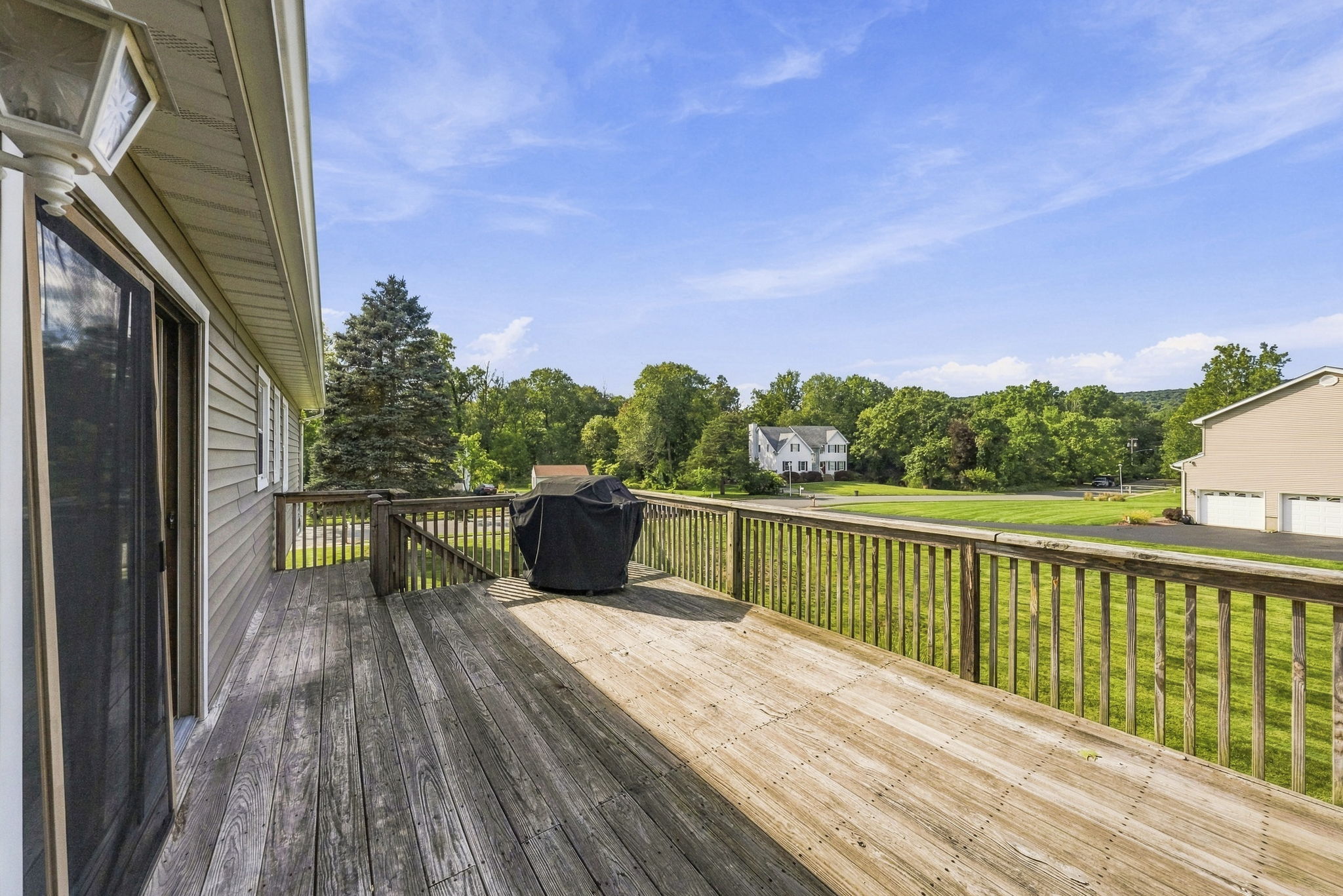Two Tier Entertaining Living & Entertaining