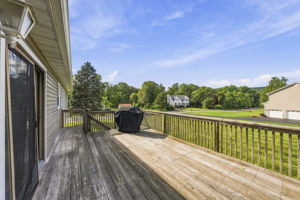 Two Tier Entertaining Living & Entertaining