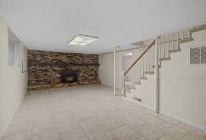  Photo 44
