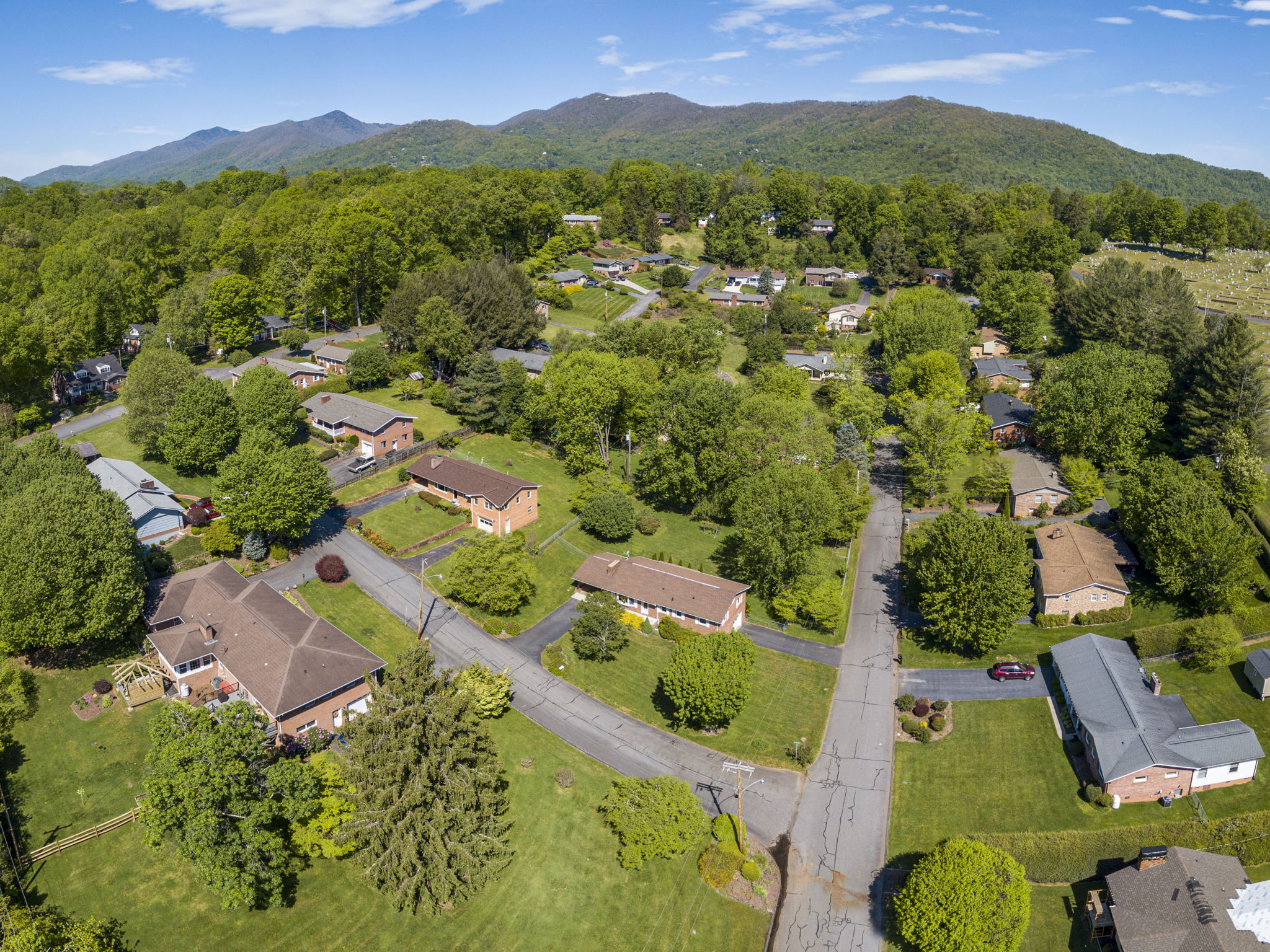  22 Melrose St, Waynesville, NC 28786, US Photo 25