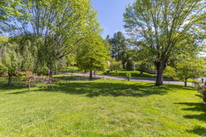 22 Melrose St, Waynesville, NC 28786, US Photo 8