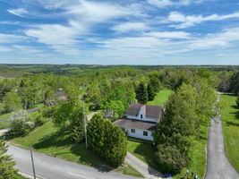  Photo 0