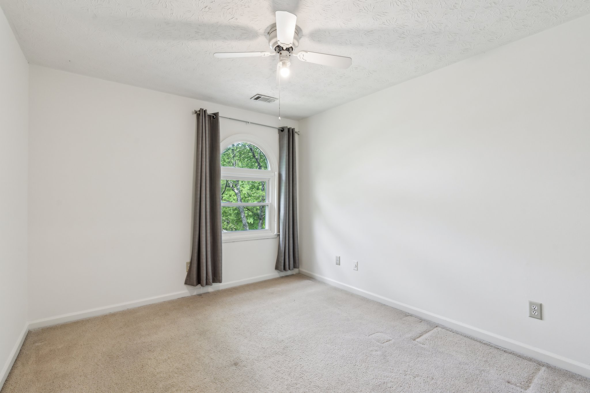 Local_Flavor_Films-22 Oakwood Hills Dr, Suwanee, GA 30024-235.jpg