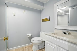  Photo 40