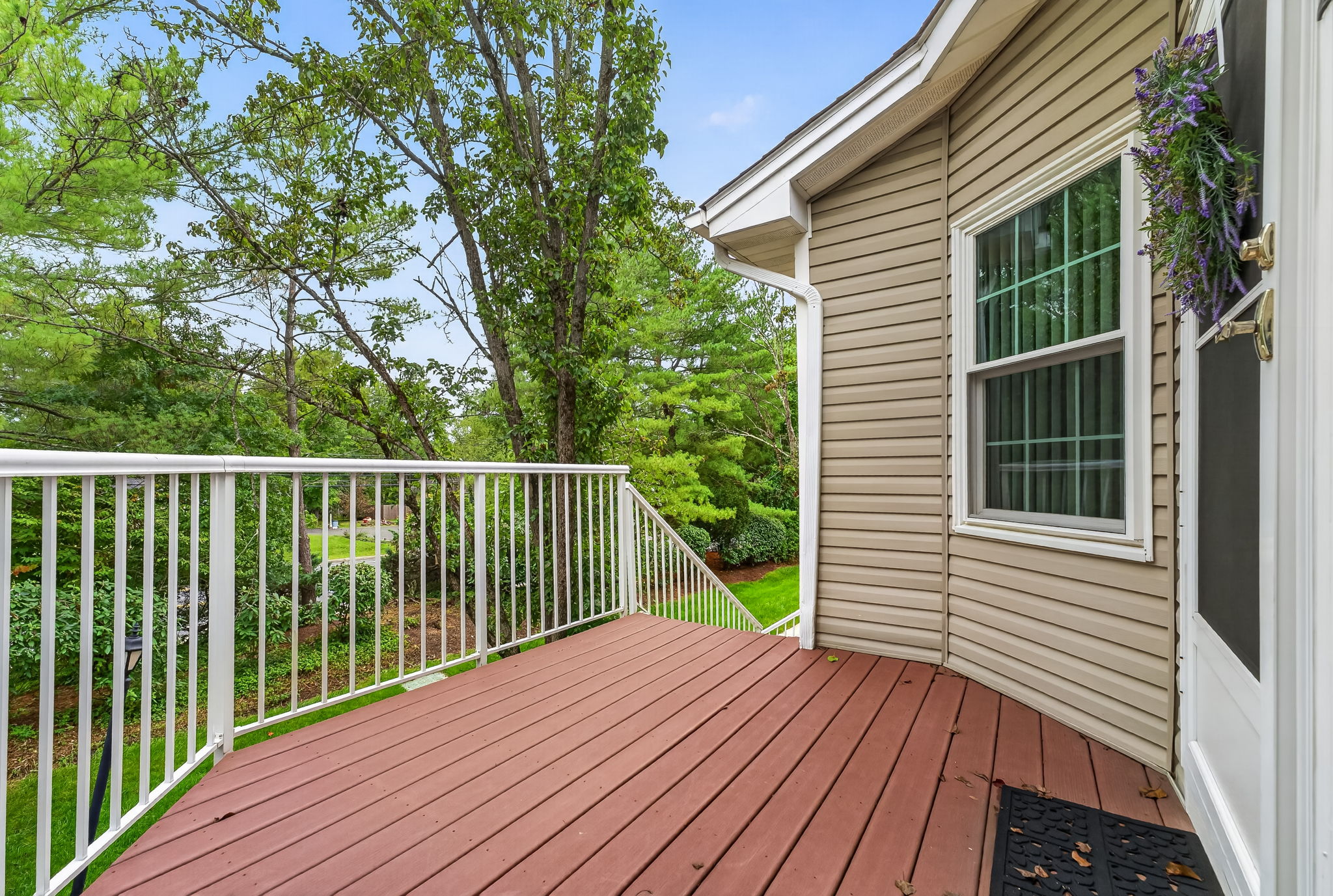 Beautifully updated 2nd and 3rd floor condo, thoughtfully renovated in 2024 with a fresh, modern appeal.
