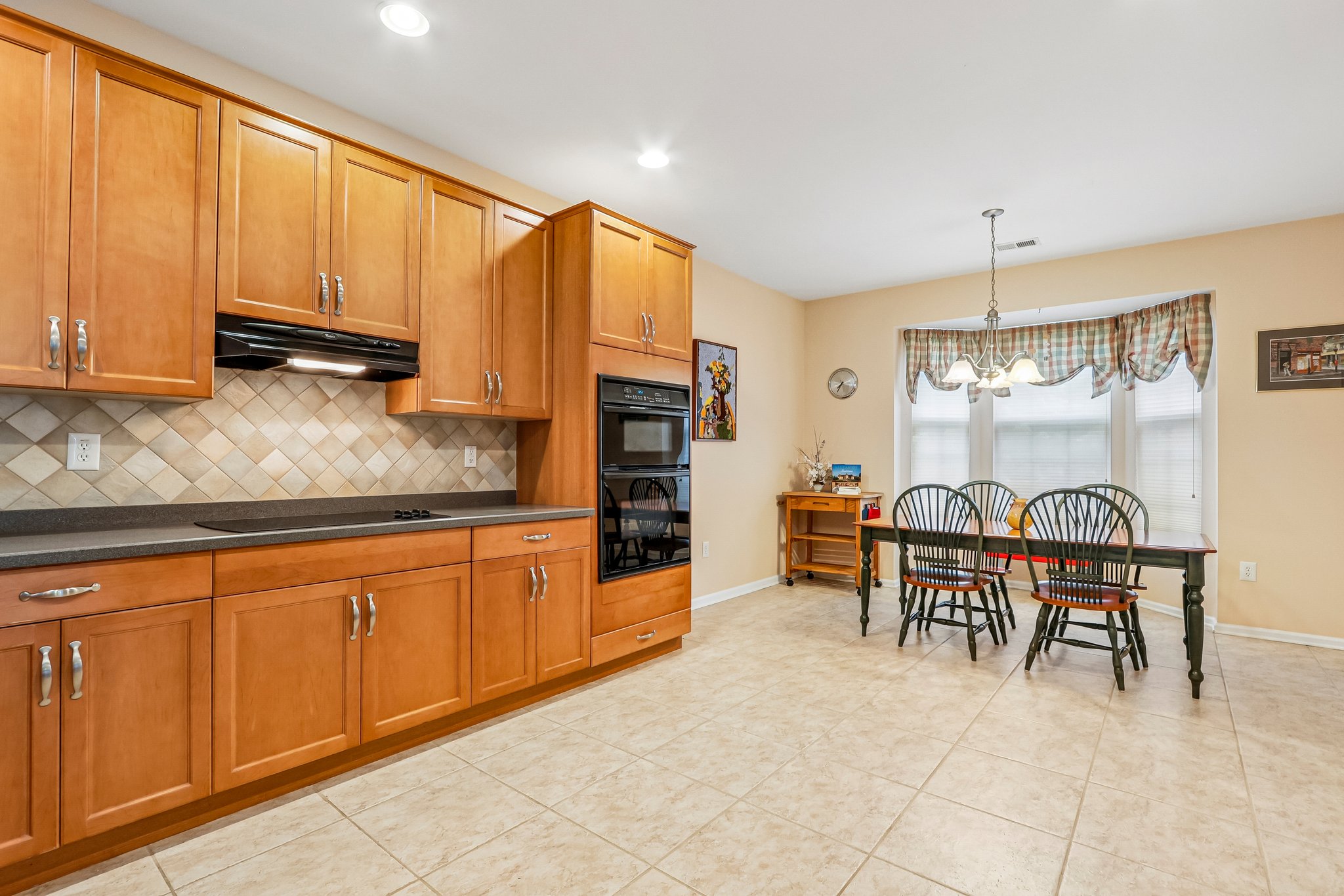 22 Portofino Dr-S0309-020.jpg