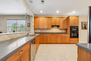 22 Portofino Dr-S0309-019.jpg