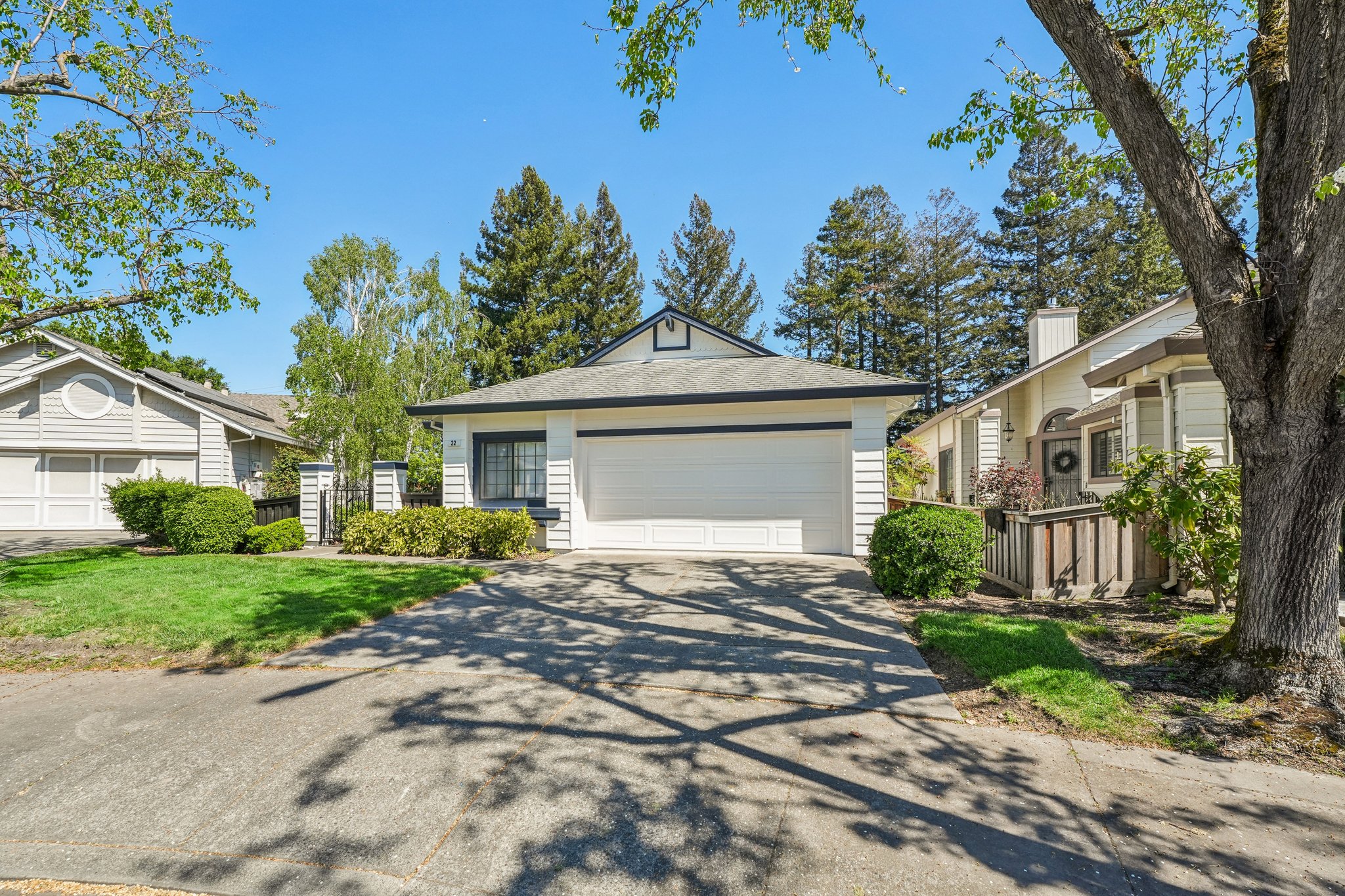 Saint Mathew Ct-S2103-003.jpg