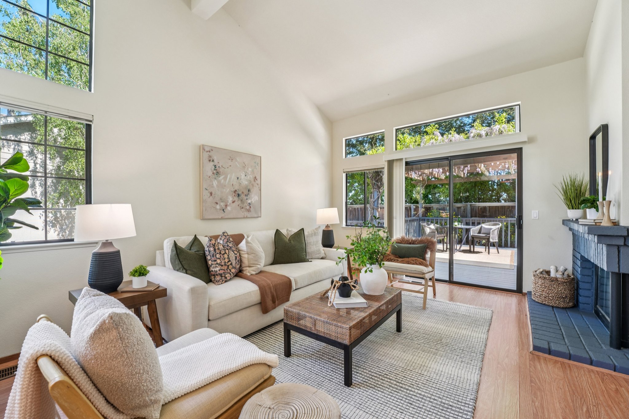 Saint Mathew Ct-S2103-007.jpg