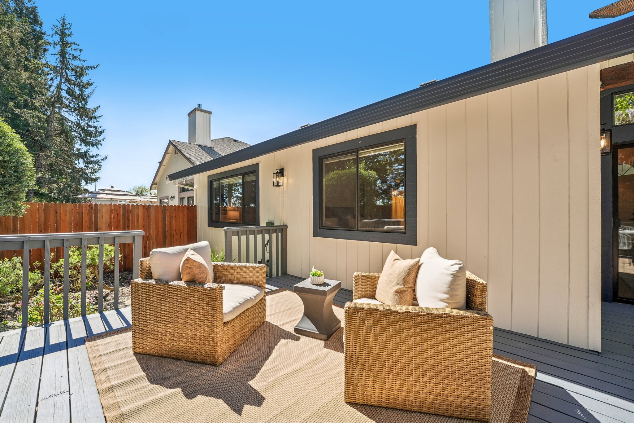 Saint Mathew Ct-S2103-042.jpg