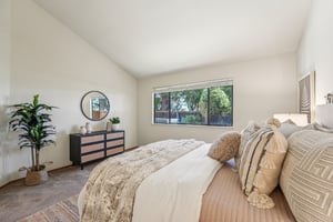 Saint Mathew Ct-S2103-025.jpg