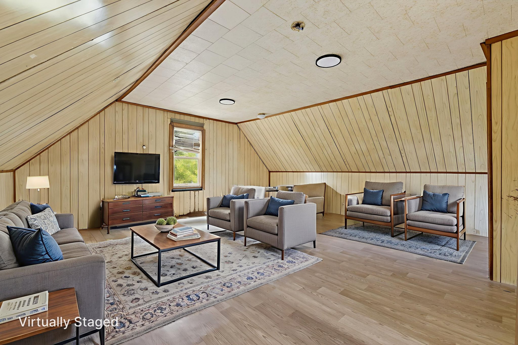 22-schreck-24 virtually staged.jpeg