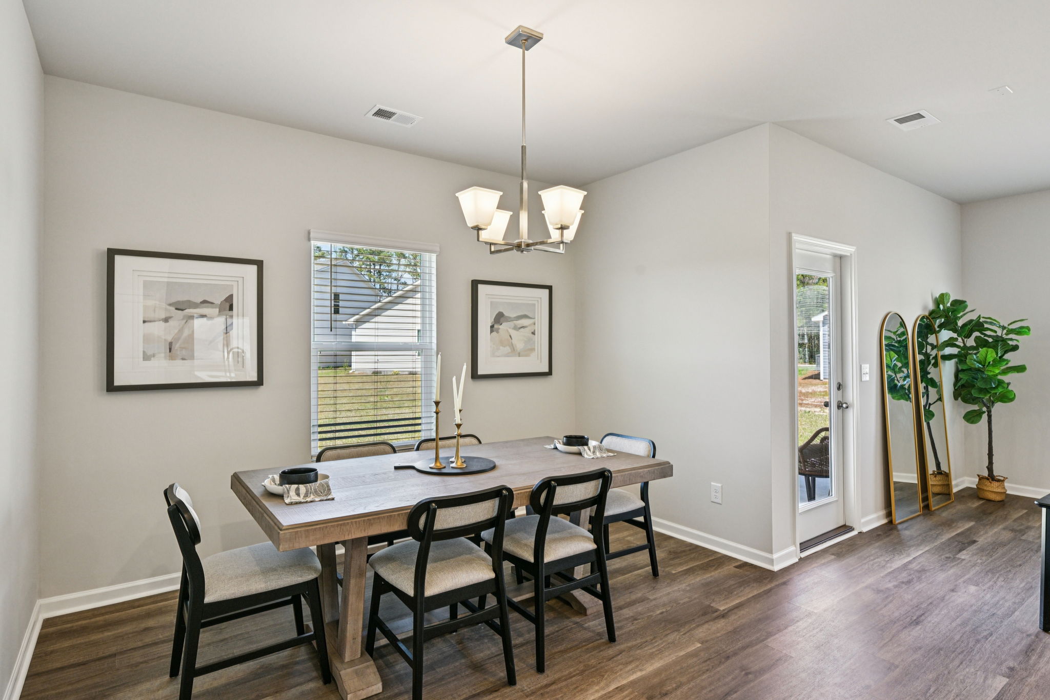 22 Staples Mill DR NW-S3103-008