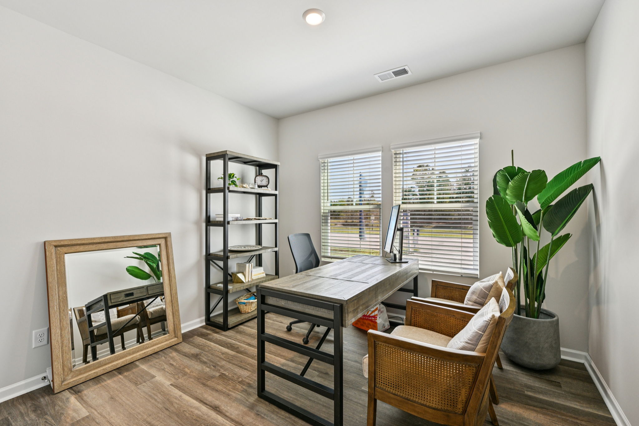 22 Staples Mill DR NW-S3103-014