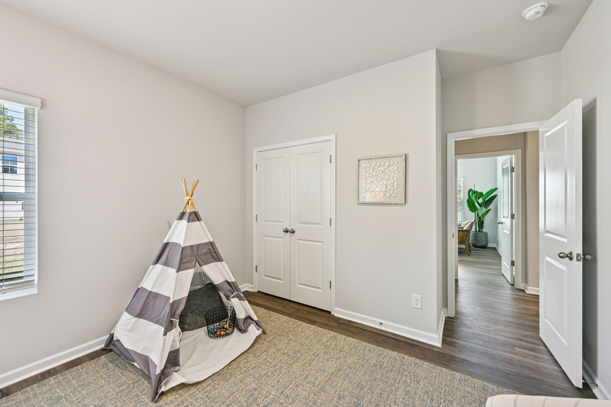 22 Staples Mill DR NW-S3103-017