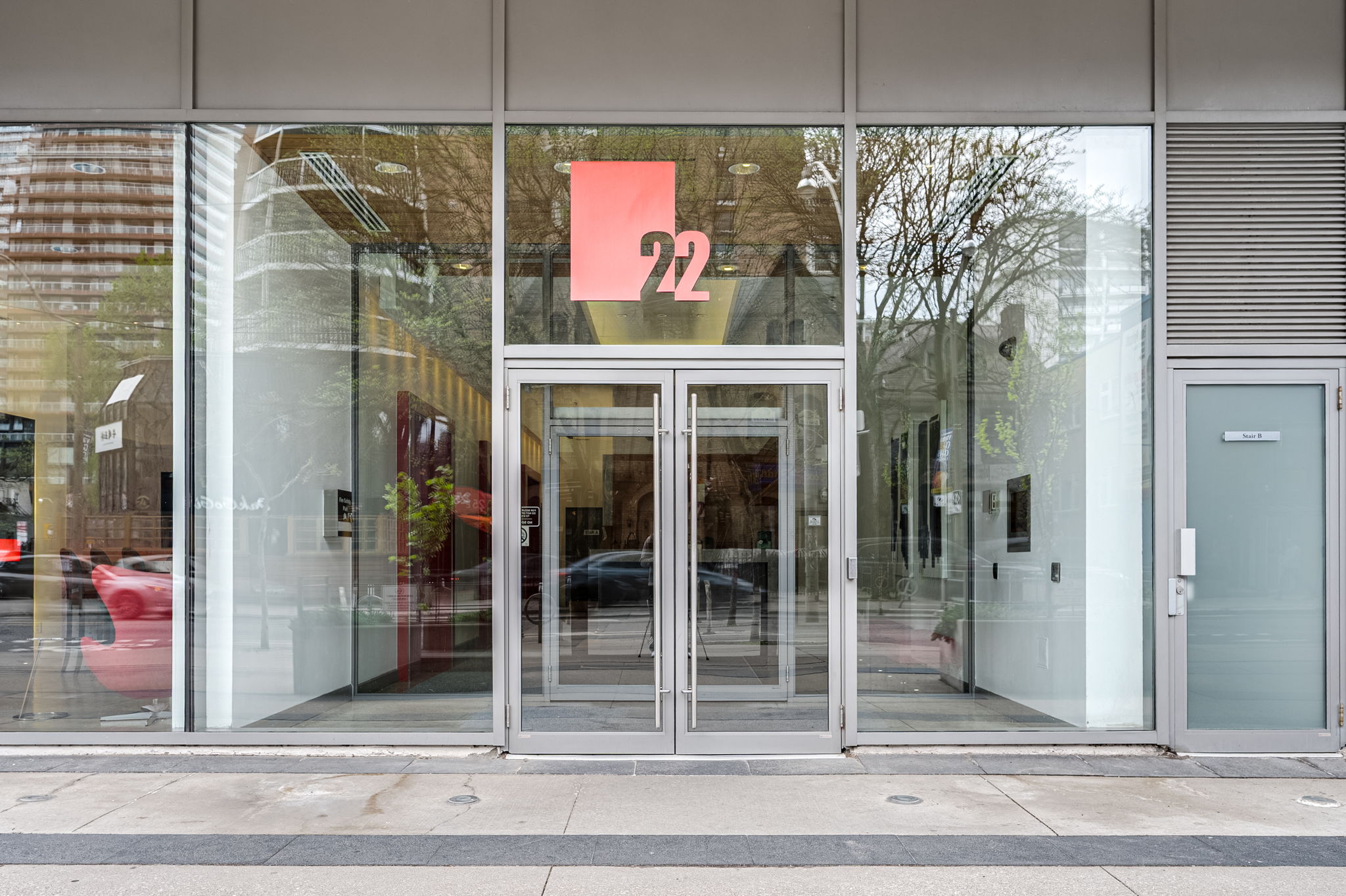 22 Wellesley St E Unit 2108 Toronto, ON M4Y 1G3