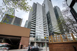 22 Wellesley St E Unit 2108, Toronto ON