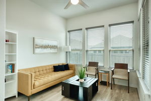 Sunroom/Bonus Space