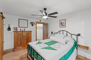  Photo 16