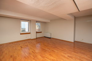 02-Living Room