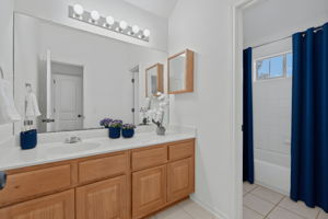 Full Bathroom Upstair
