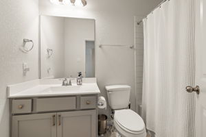  Photo 30