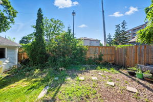  Photo 30
