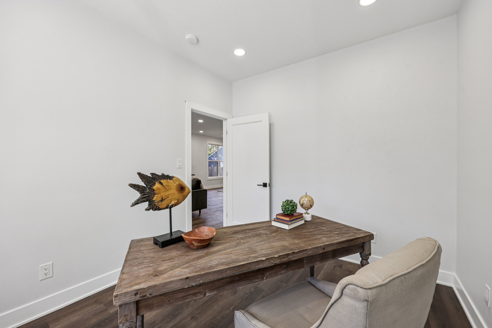 Eastern Ave-S2410-062.jpg
