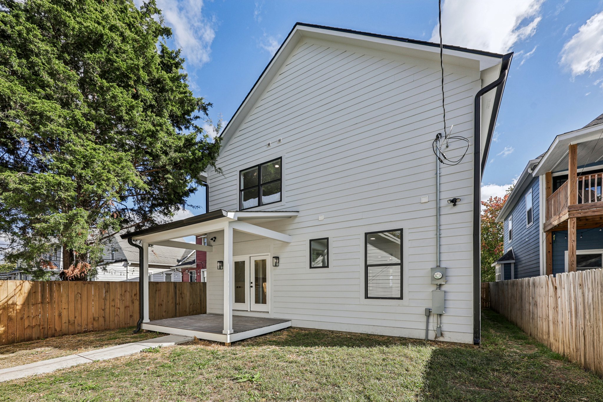 Eastern Ave-S2410-068.jpg