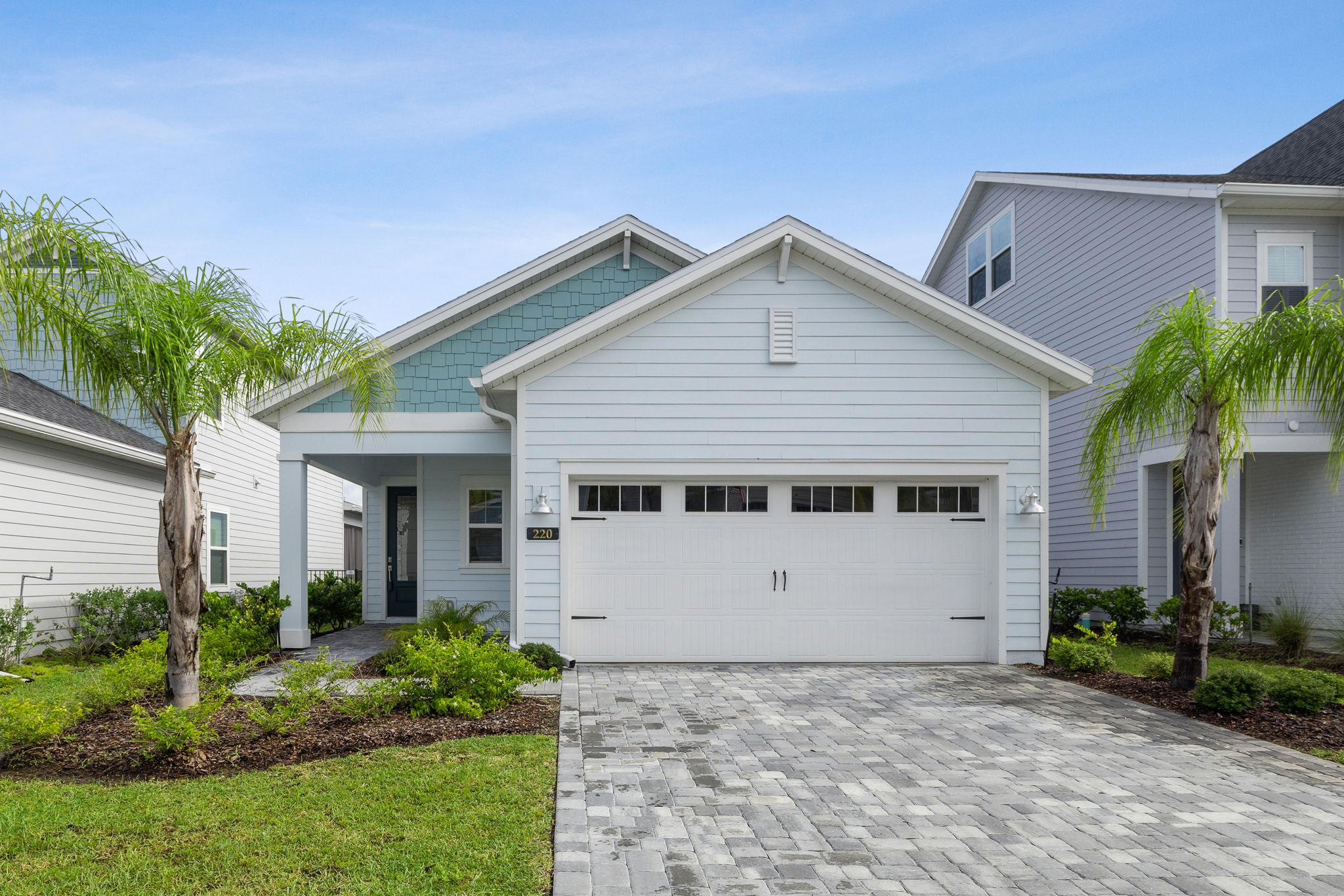 Welcome to 220 Killarney Ave
