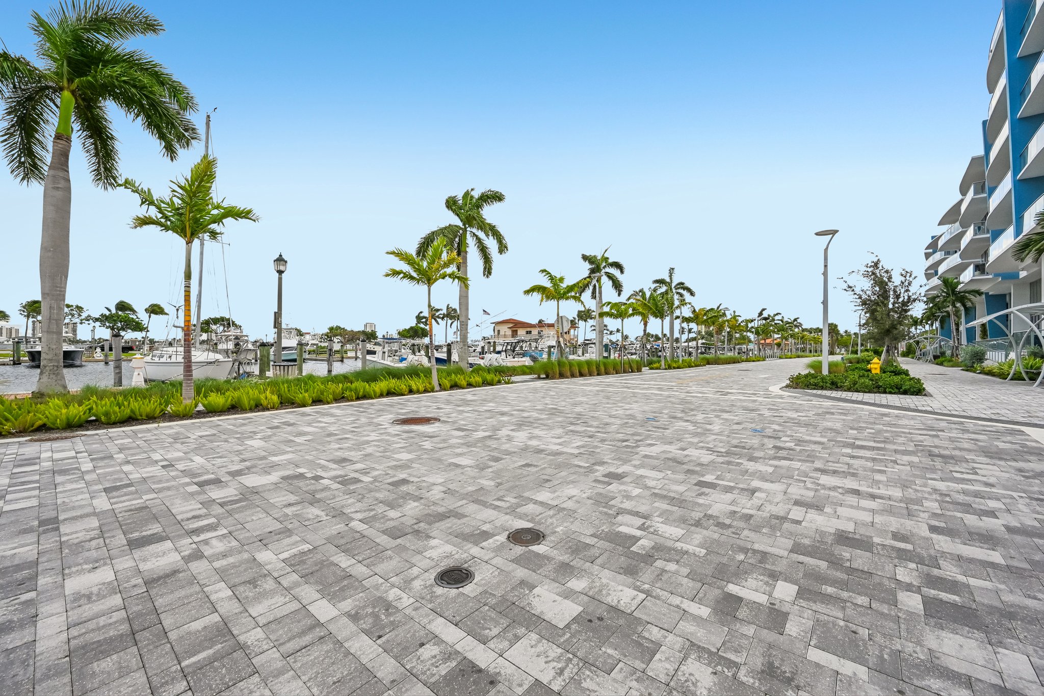Lake Shore Dr-S2310-031.jpg