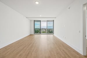 Lake Shore Dr-S2310-002.jpg