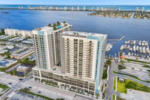 Lake Shore Dr-S2310-035.jpg