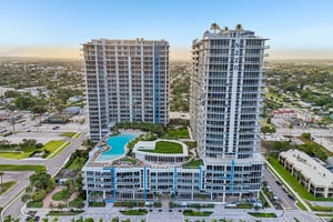Lake Shore Dr-S2310-040.jpg