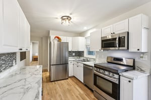 Larchwood Ln-S2411-008.jpg