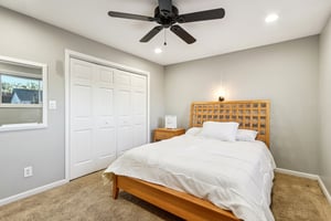 Larchwood Ln-S2411-014.jpg