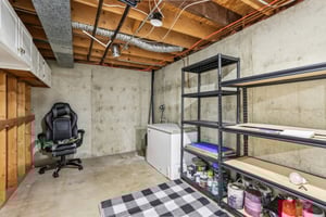 Larchwood Ln-S2411-017.jpg