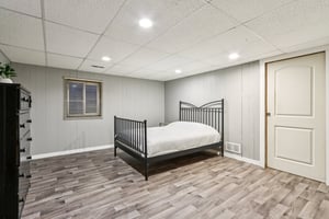 Larchwood Ln-S2411-019.jpg