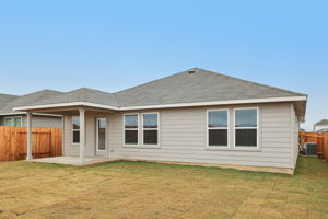 Austin - Eastern Wells - 220 Little Grn Trl, Jarrell, TX 76537 - 035