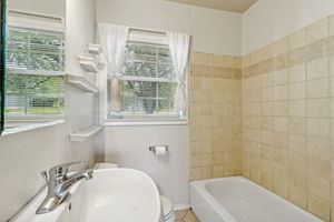 Photo 30