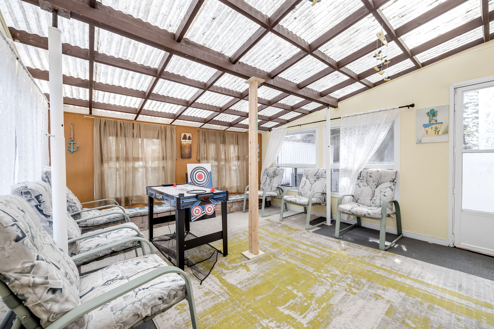 Kirkfield property showcase — delivered property photograph 37