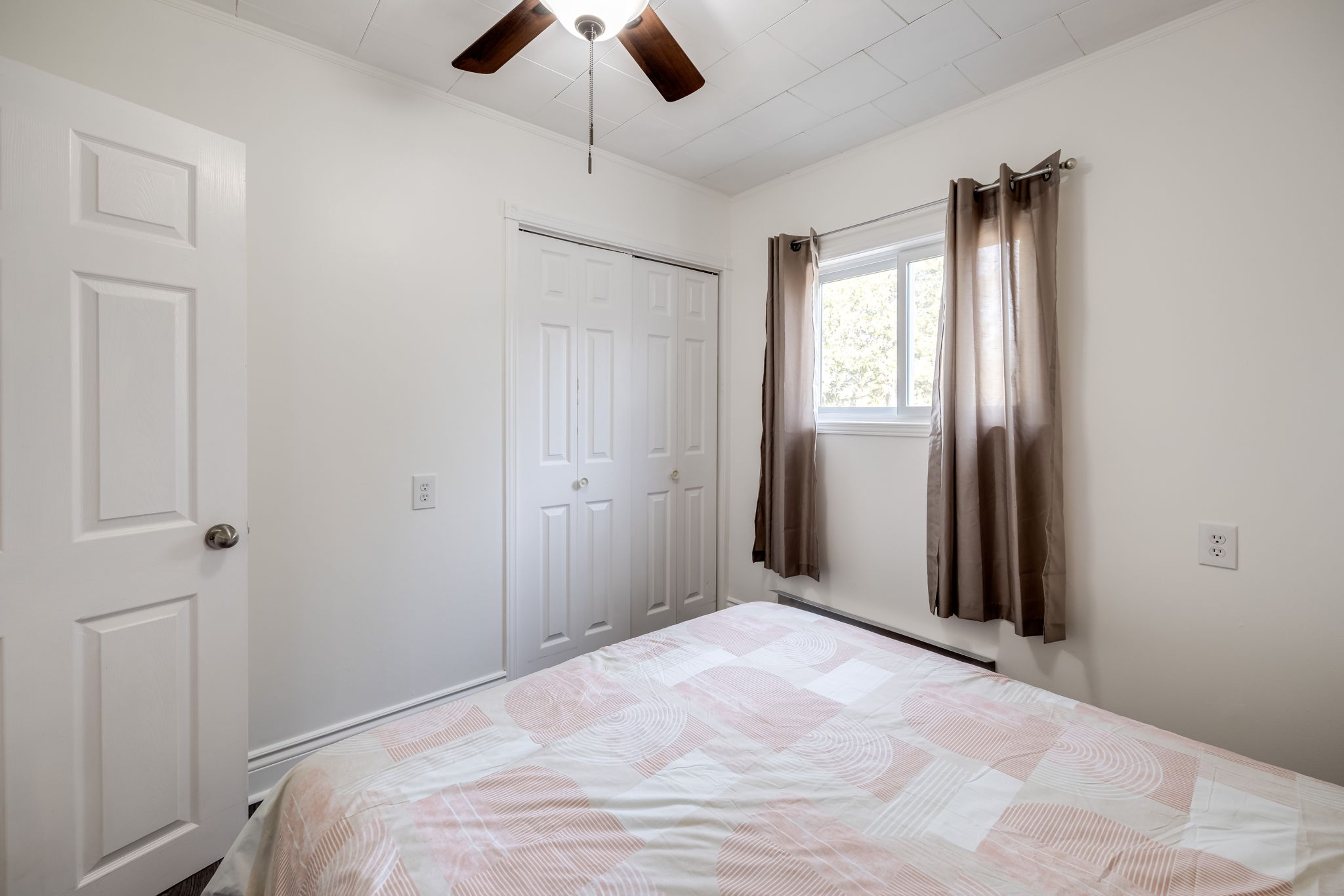 Kirkfield property showcase — delivered property photograph 35